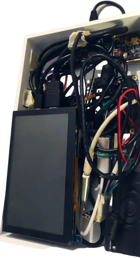 Buddie opened: the Cubie A7A board, wiring and the back of the screen